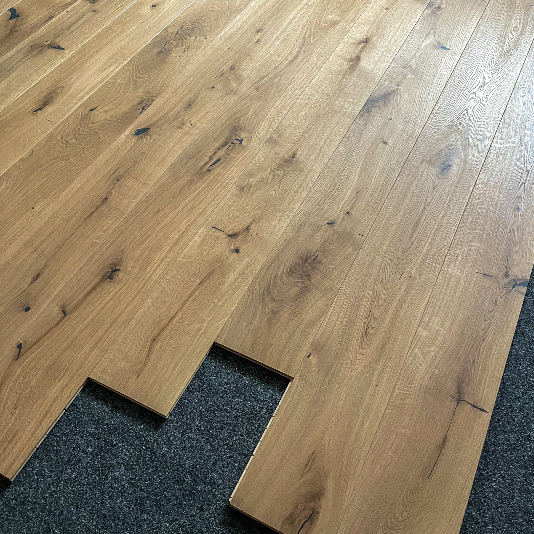 Deska podłogowa 3- Warstwowa dąb kolor Breslau klasa Rustic 15 / 190 / 1600-2200 mm