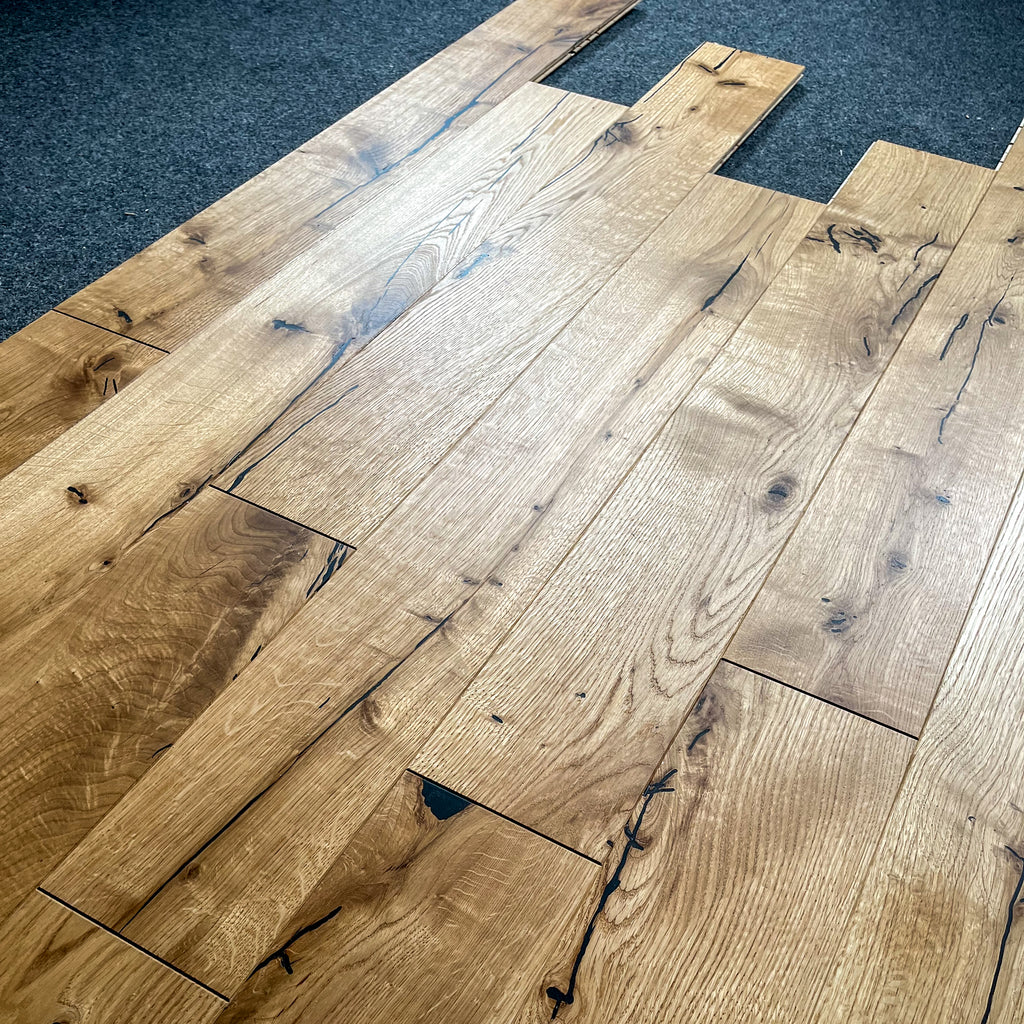 Deska podłogowa 3- Warstwowa dąb kolor Naturalny klasa Rustic 15 / 160 / 1080 mm