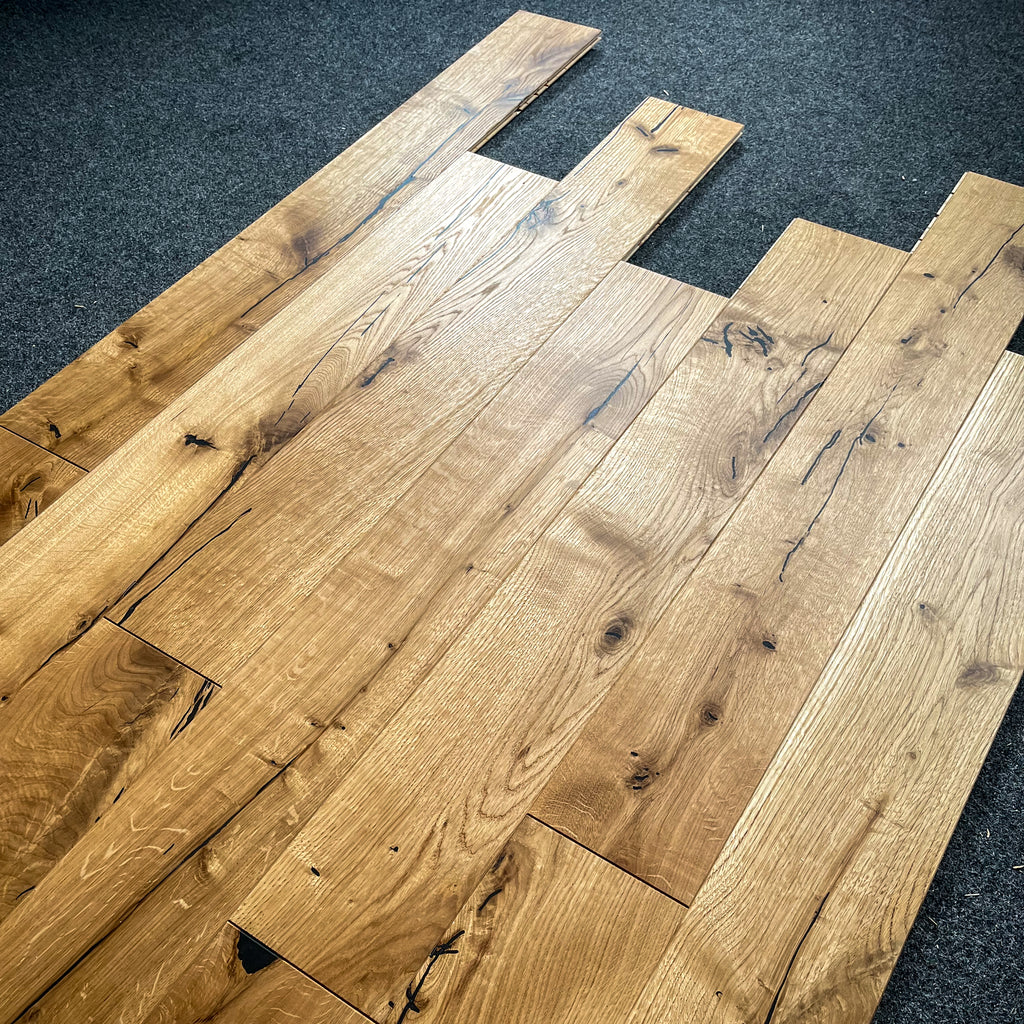 Deska podłogowa 3- Warstwowa dąb kolor Naturalny klasa Rustic 15 / 160 / 1080 mm