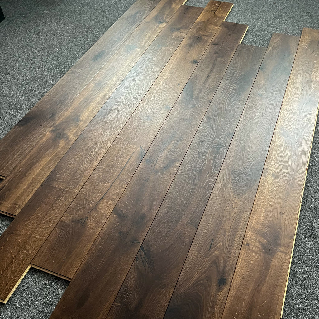 Deska podłogowa 3- Warstwowa dąb kolor Naturalny Wędzony klasa Rustic 13 / 140 / 1600-2400 mm