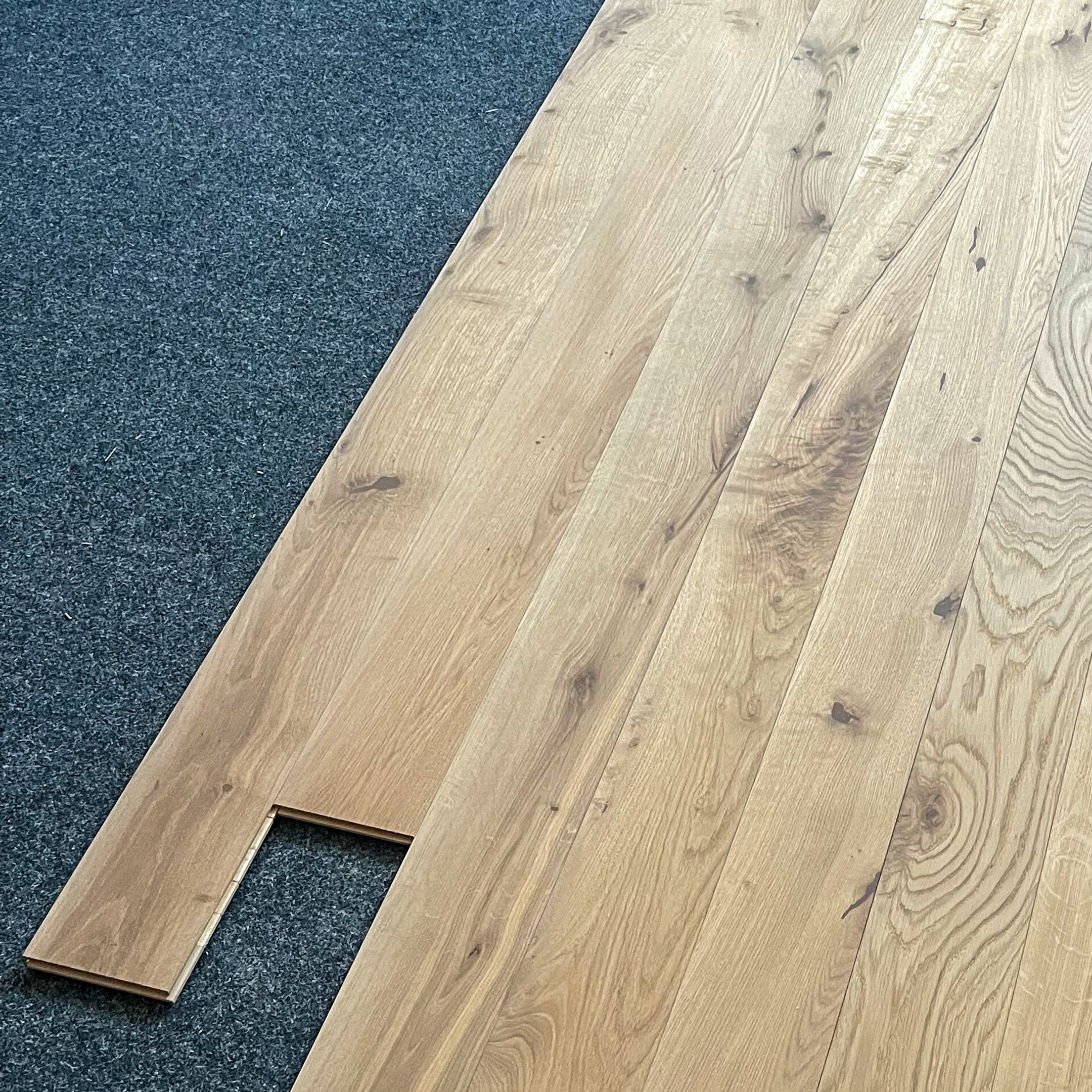 Deska podłogowa 3- Warstwowa dąb kolor Breslaw klasa Rustic 13 / 140 / 1600-2400 mm