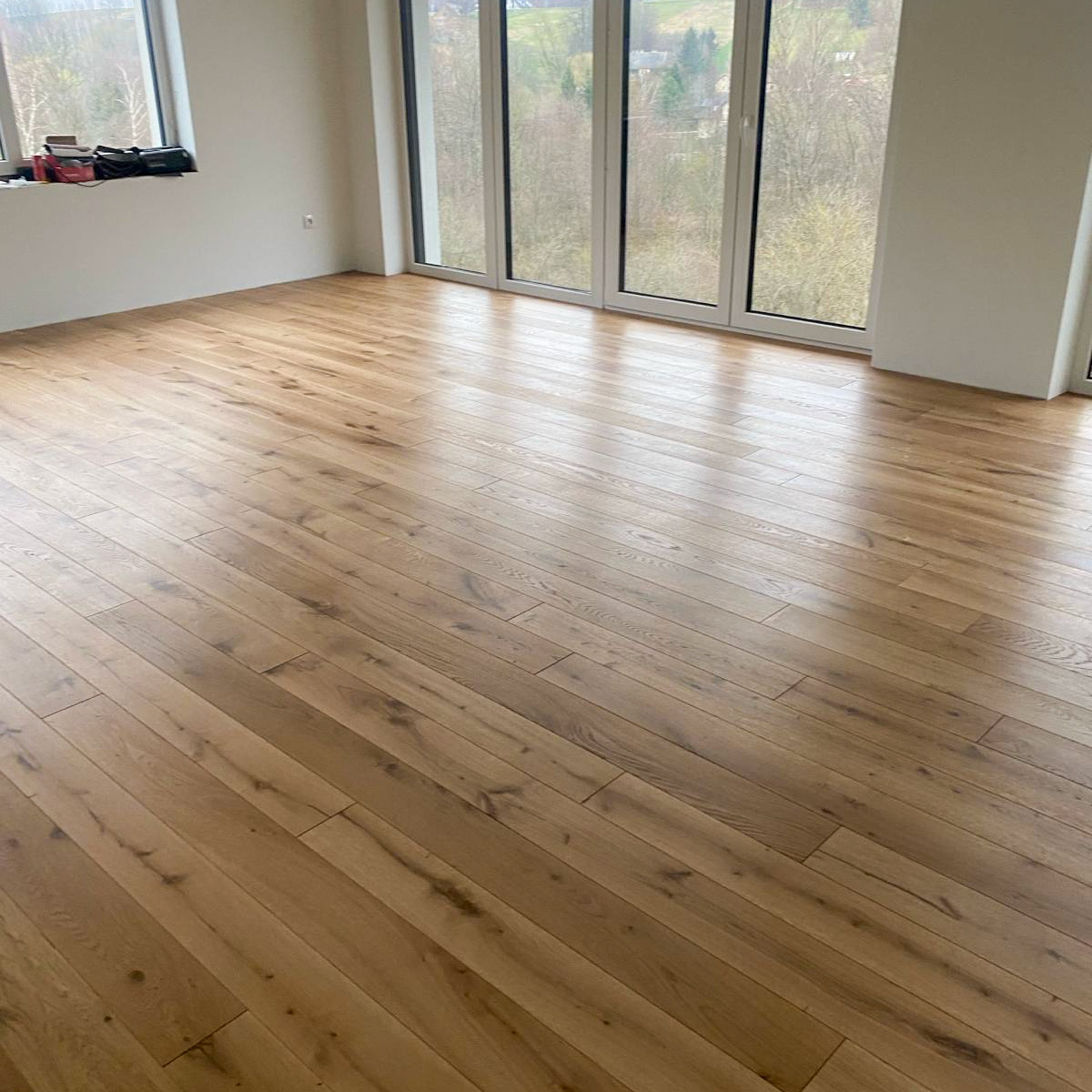 Deska podłogowa 3- Warstwowa dąb kolor Naturalny klasa Rustic 13 / 140 / 1600-2400 mm