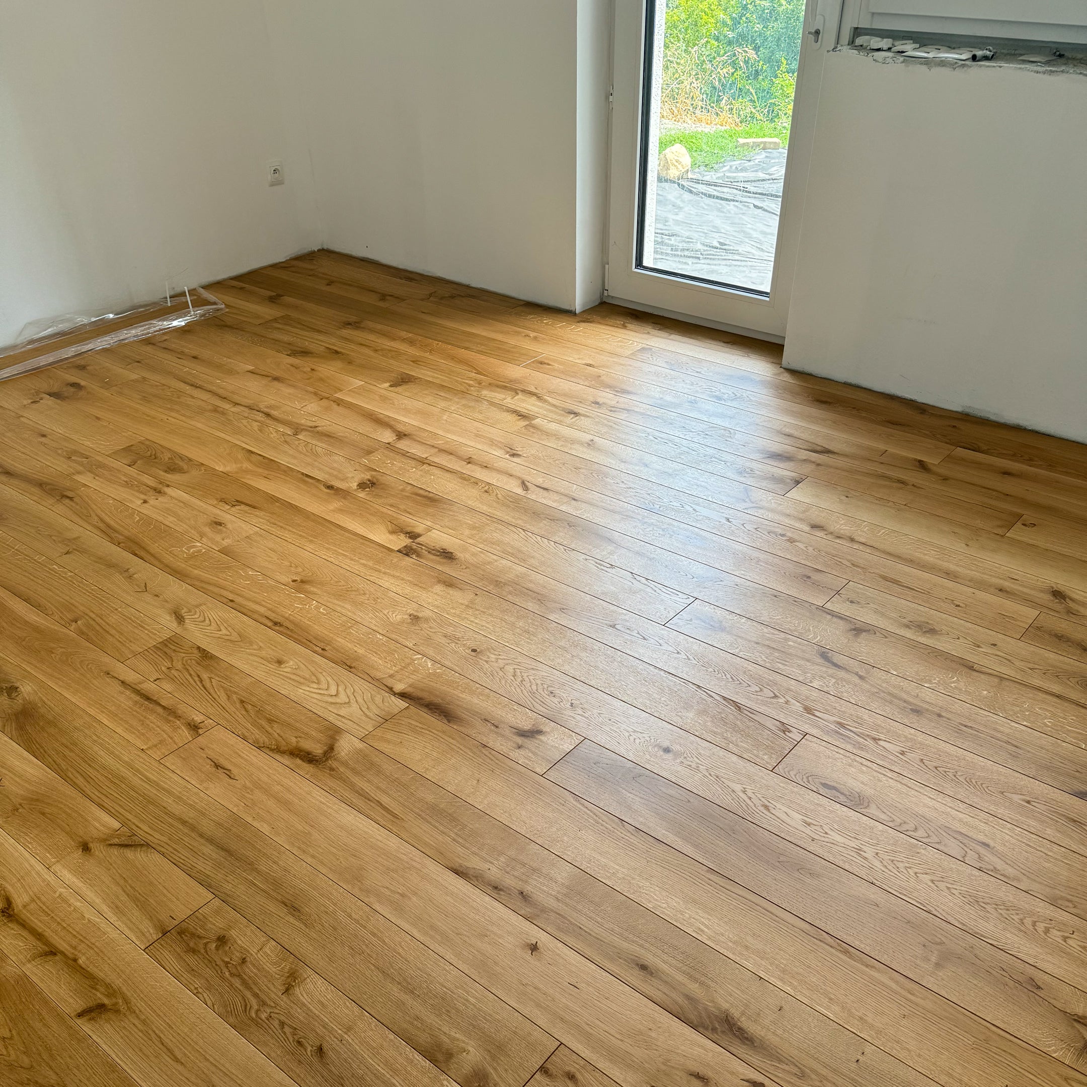 Deska podłogowa 3- Warstwowa dąb kolor Naturalny klasa Rustic 13 / 140 / 1600-2400 mm