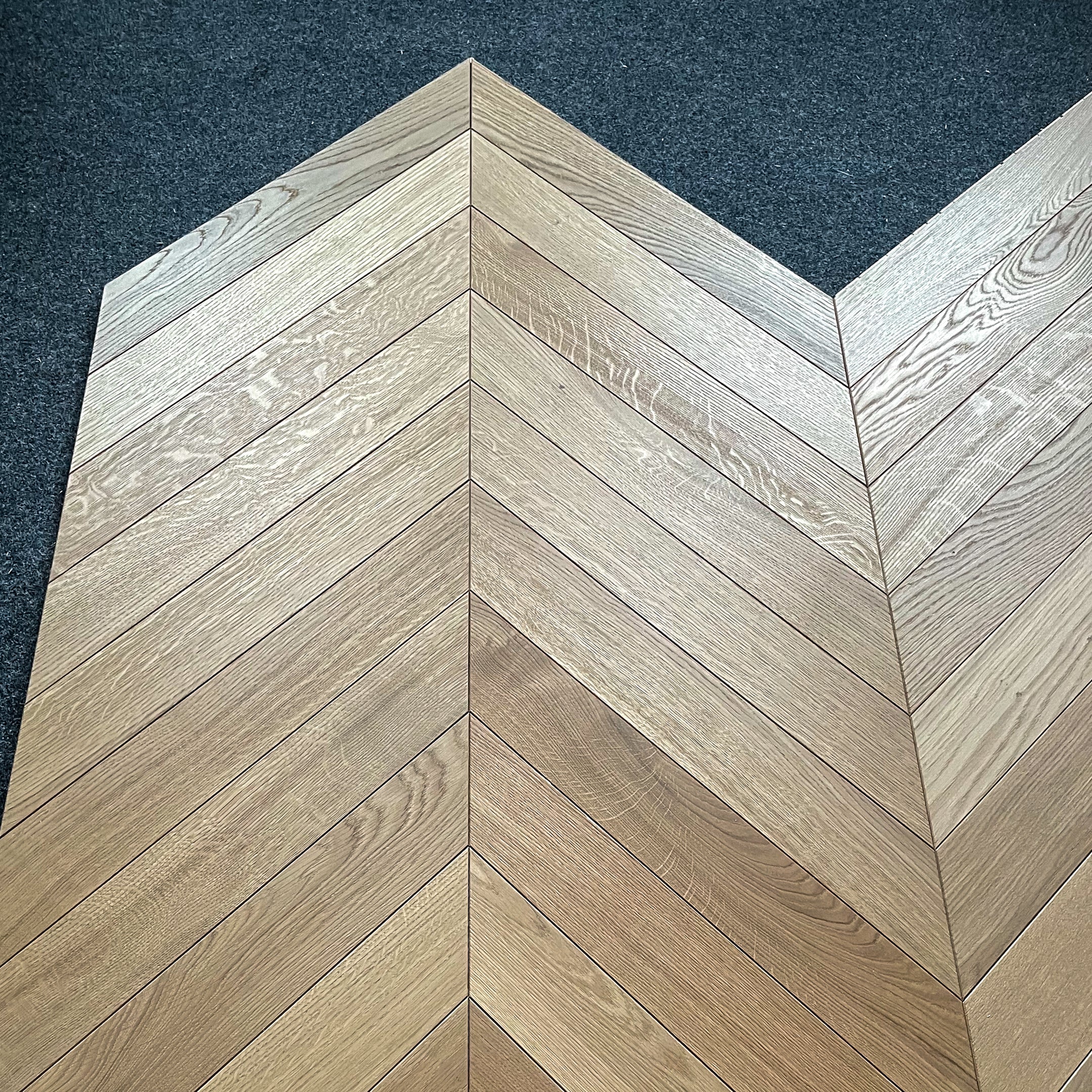 Parkiet 3 - Warstwowy Jodełka Francuska Natur 15 / 100 / 600 mm Kolor Breslaw