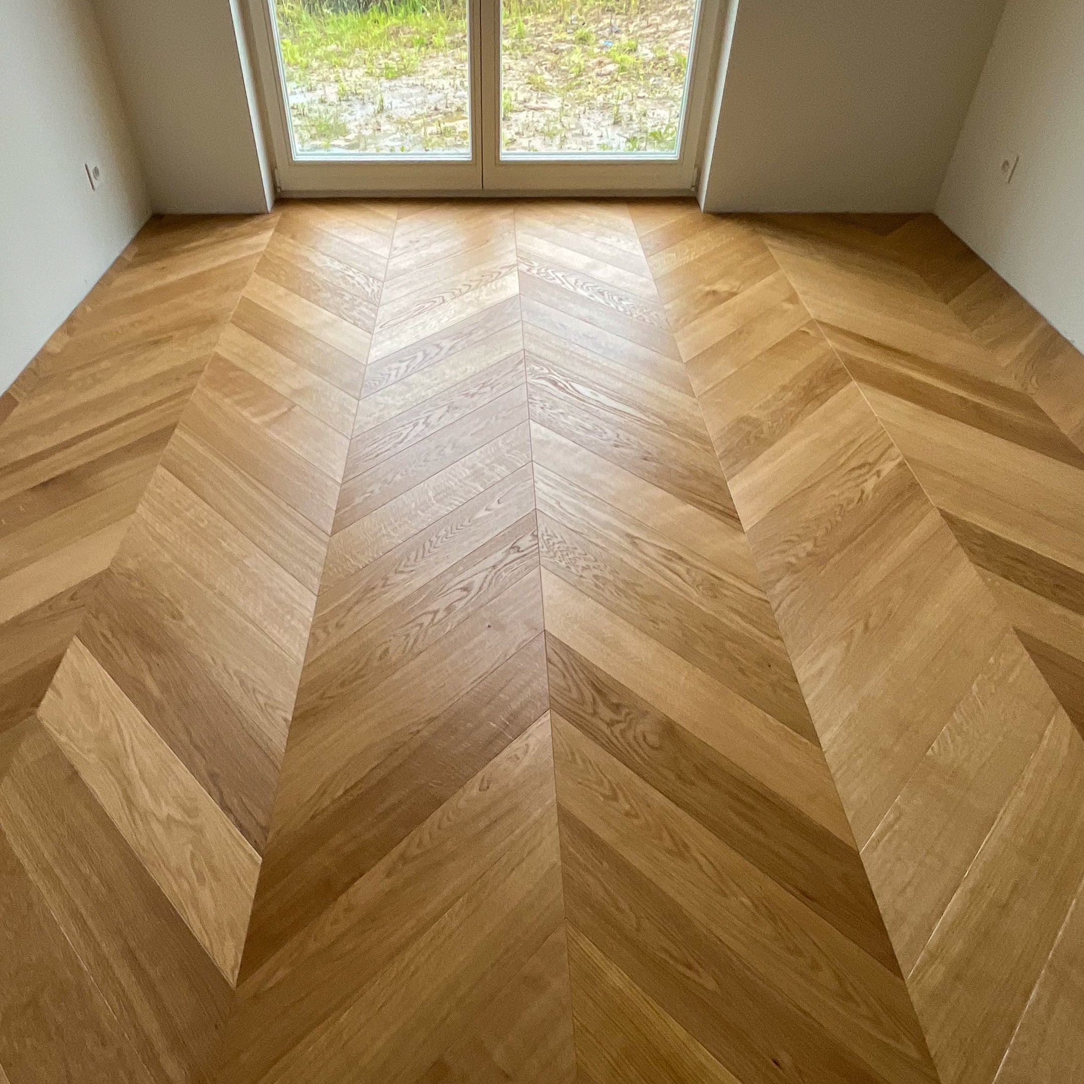 Parkiet 3 - Warstwowy Jodełka Francuska Natur 15 / 140 / 700 mm Kolor Naturalny