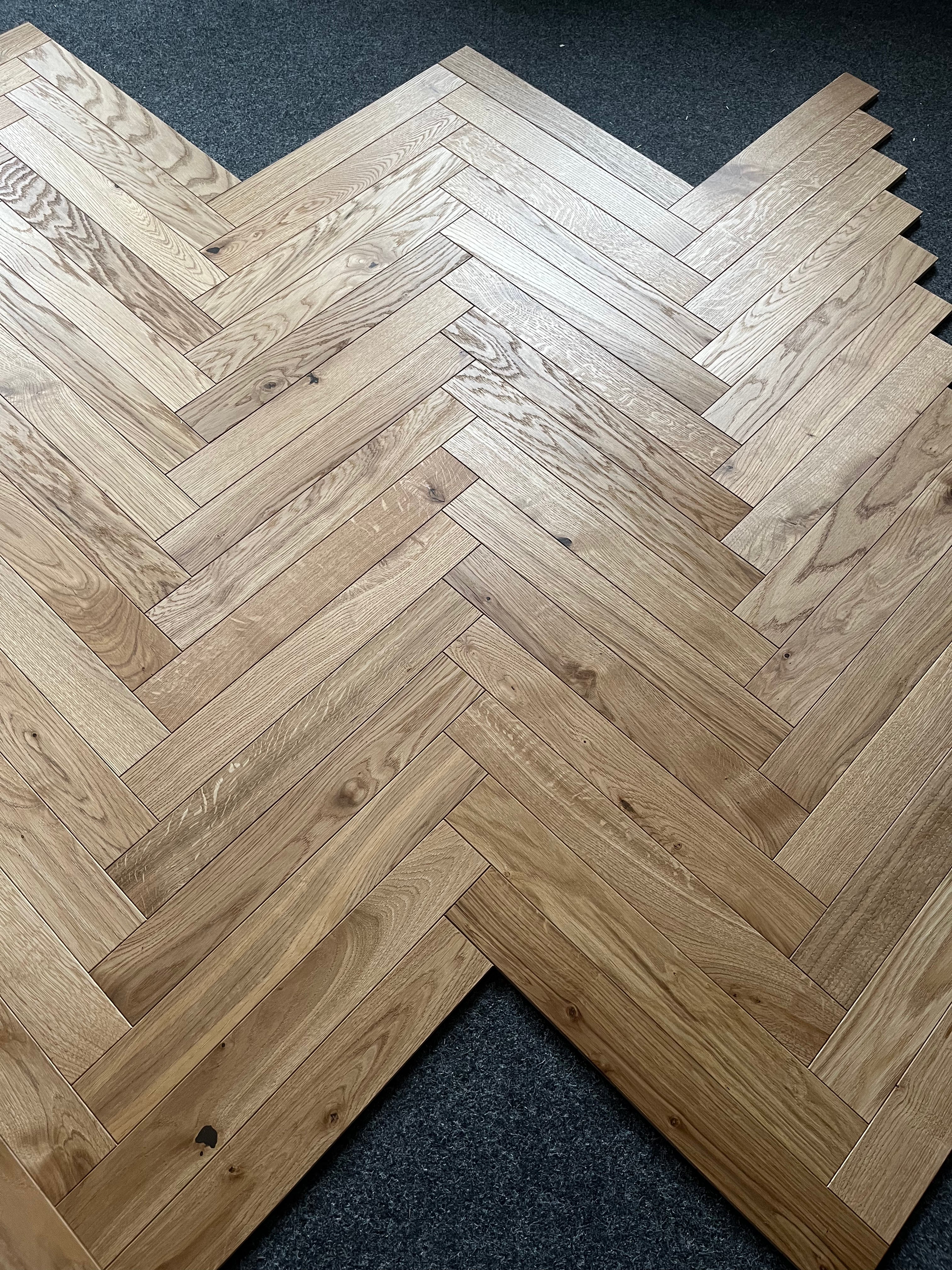 Parkiet 2 - Warstwowy Jodełka Klasyczna Rustick 11 / 70 / 490 mm Kolor Naturalny