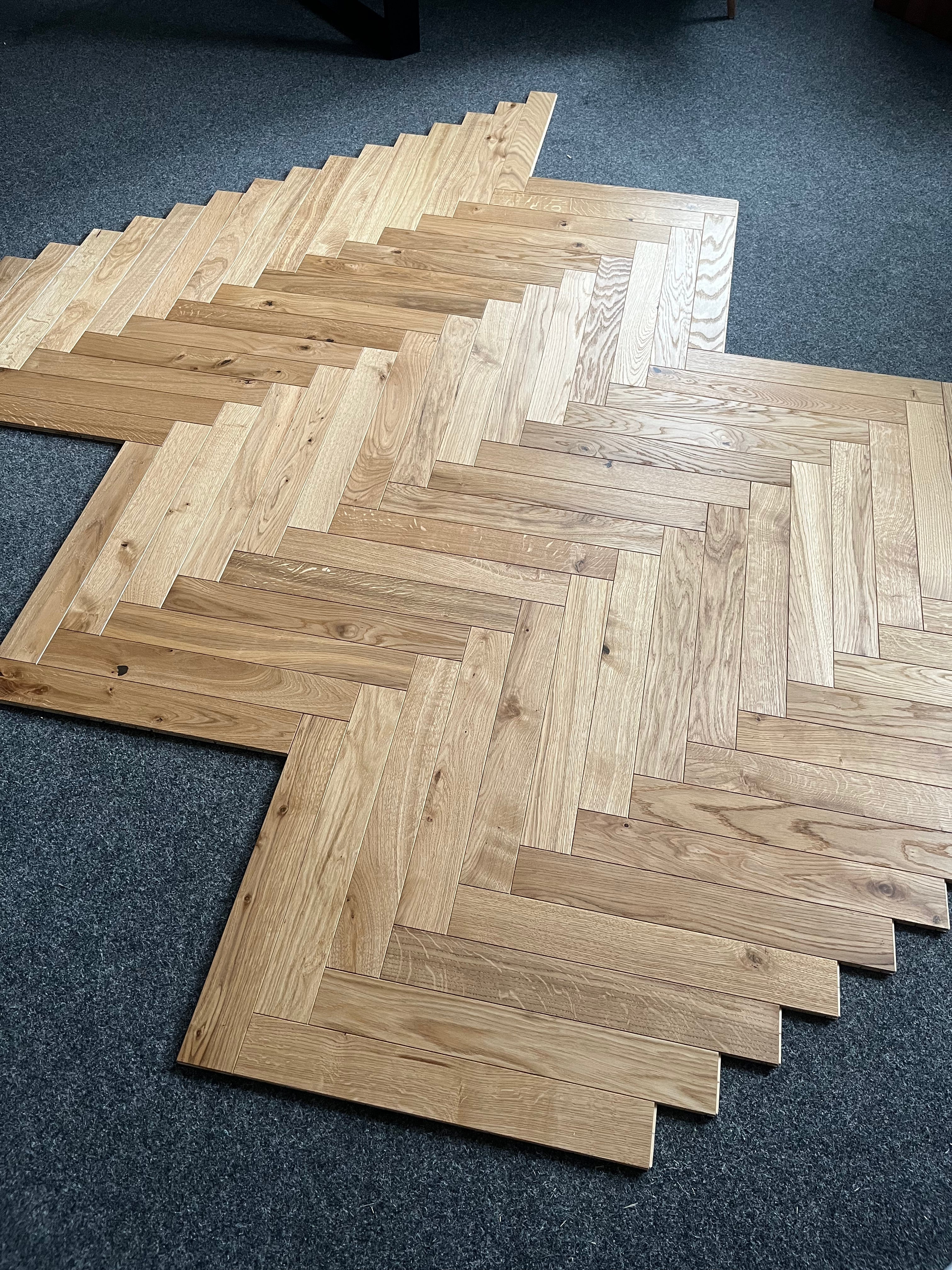 Parkiet 2 - Warstwowy Jodełka Klasyczna Rustick 11 / 70 / 490 mm Kolor Naturalny