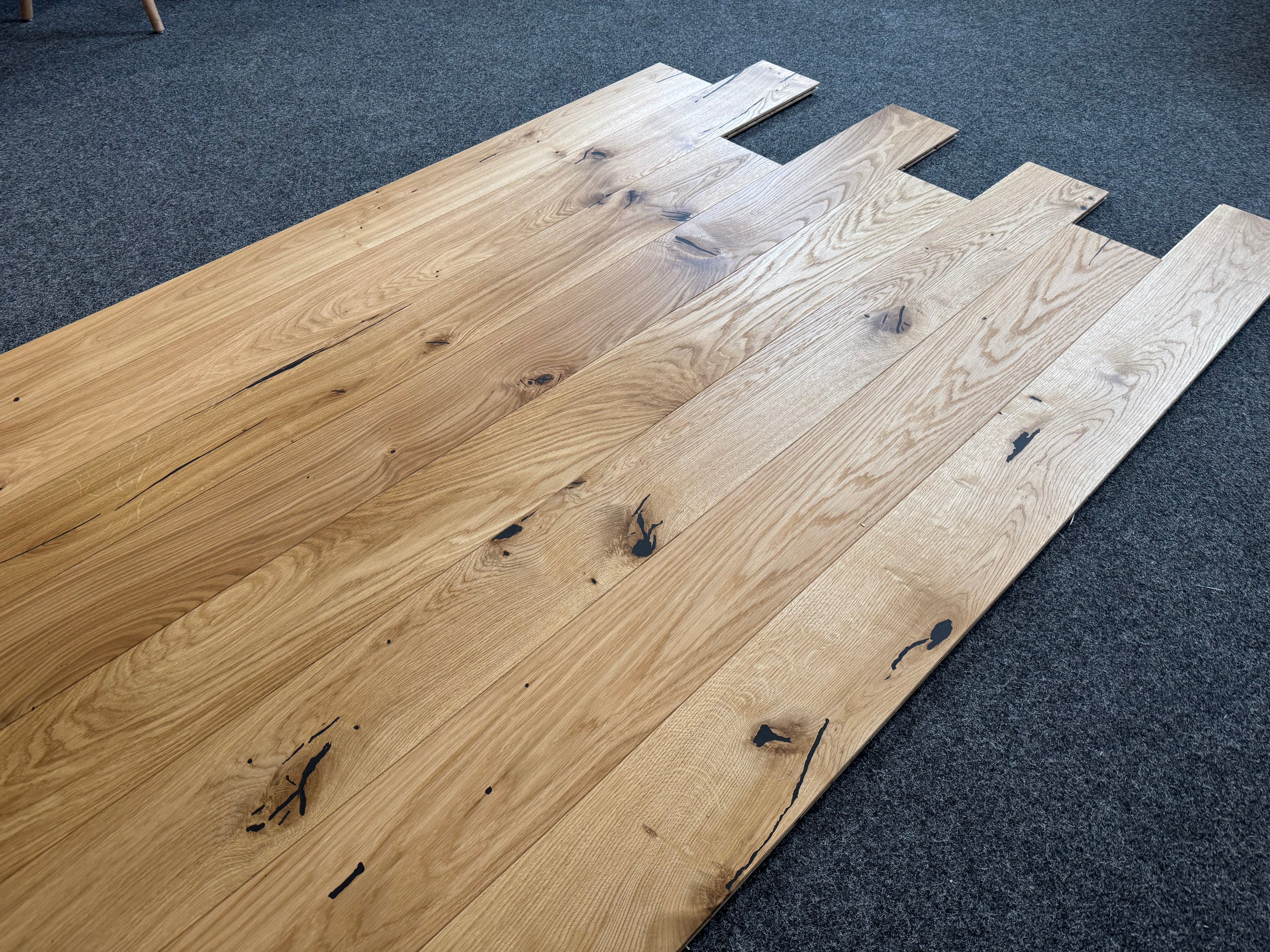 Deska podłogowa 3- Warstwowa dąb kolor Naturalny klasa Rustic 15 / 150 / 2000 mm 259 m2