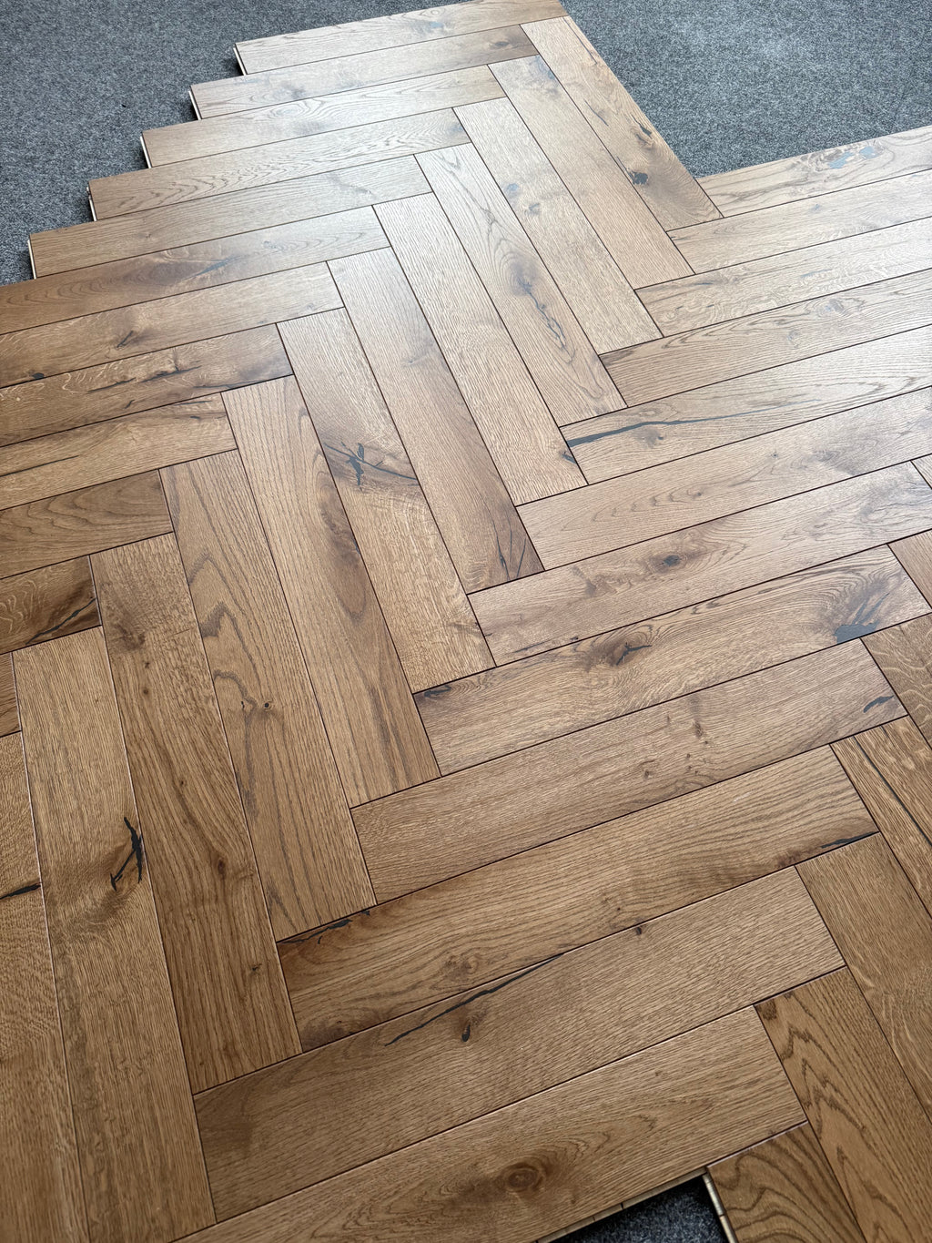 Parkiet 3 - Warstwowy Jodełka Klasyczna Rustic  Kolor Rzeszów 14 / 80 / 400 mm  20 m2