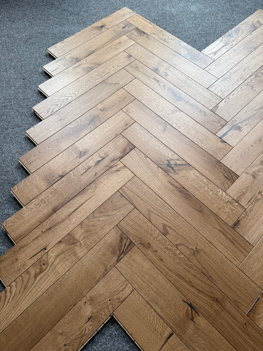 Parkiet 3 - Warstwowy Jodełka Klasyczna Rustic  Kolor Rzeszów 14 / 80 / 400 mm  20 m2
