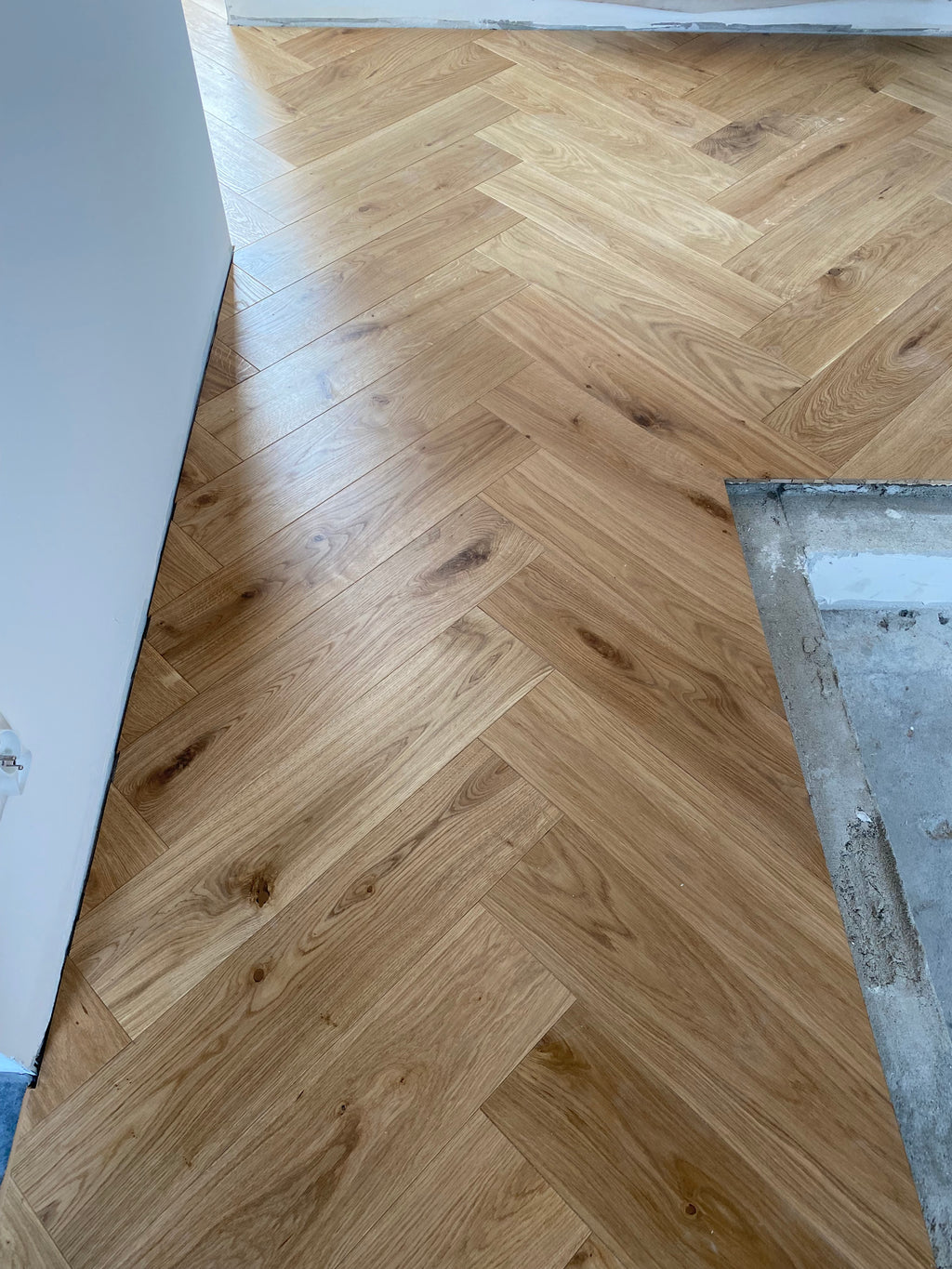 Parkiet 3 - Warstowy Jodełka Klasyczna Rustic 15 / 140 / 700 mm Kolor Naturalny