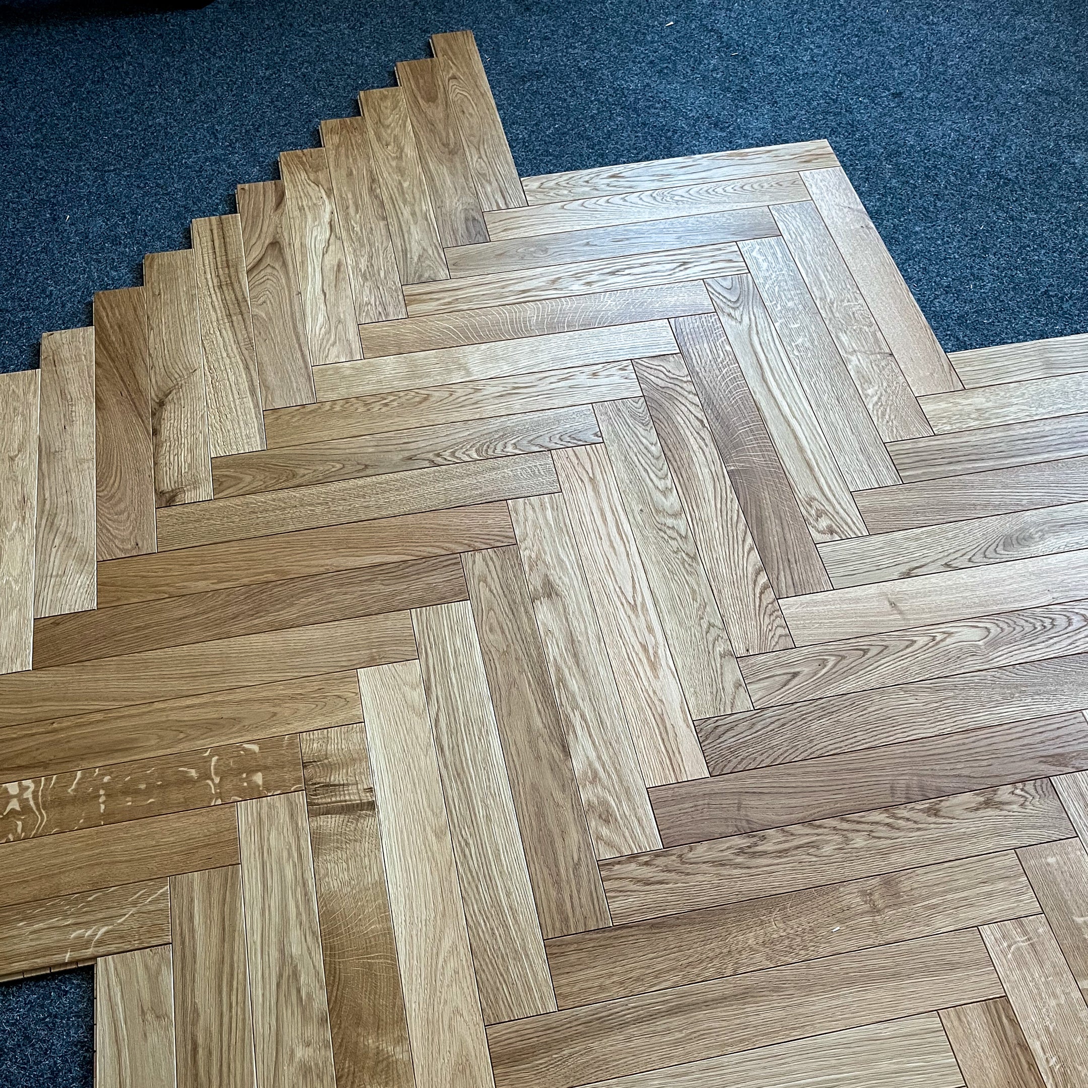 Parkiet 2 - Warstwowy Jodełka Klasyczna Natur 11 / 70 / 490 mm Kolor Naturalny 86 m2