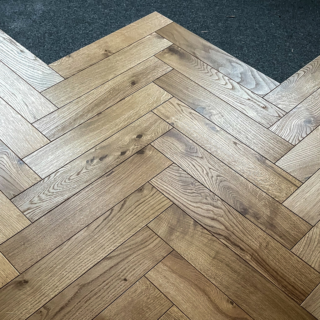 Parkiet 3 - Warstowy Jodełka Klasyczna Rustic 14 / 90 / 450 mm Kolor Naturalny 157 m2