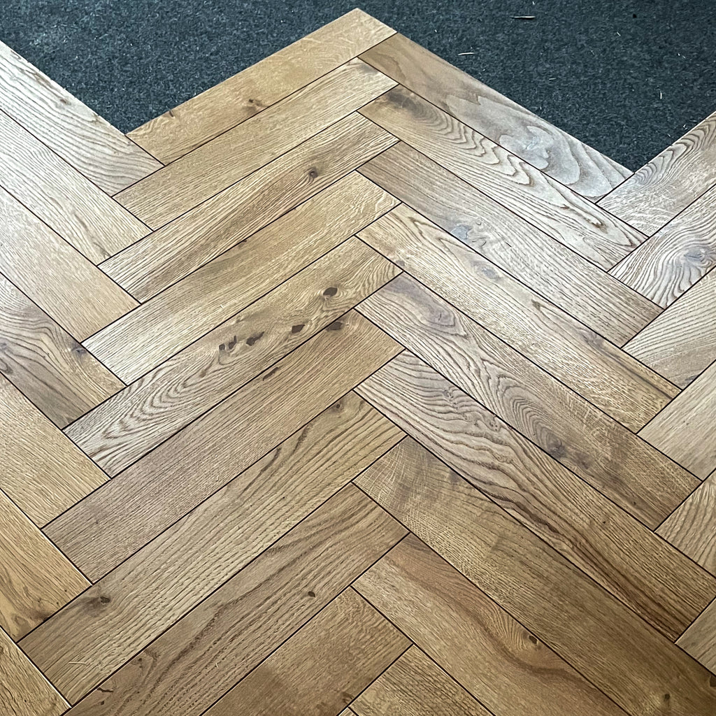 Parkiet 3 - Warstowy Jodełka Klasyczna Rustic 14 / 90 / 450 mm Kolor Naturalny 157 m2