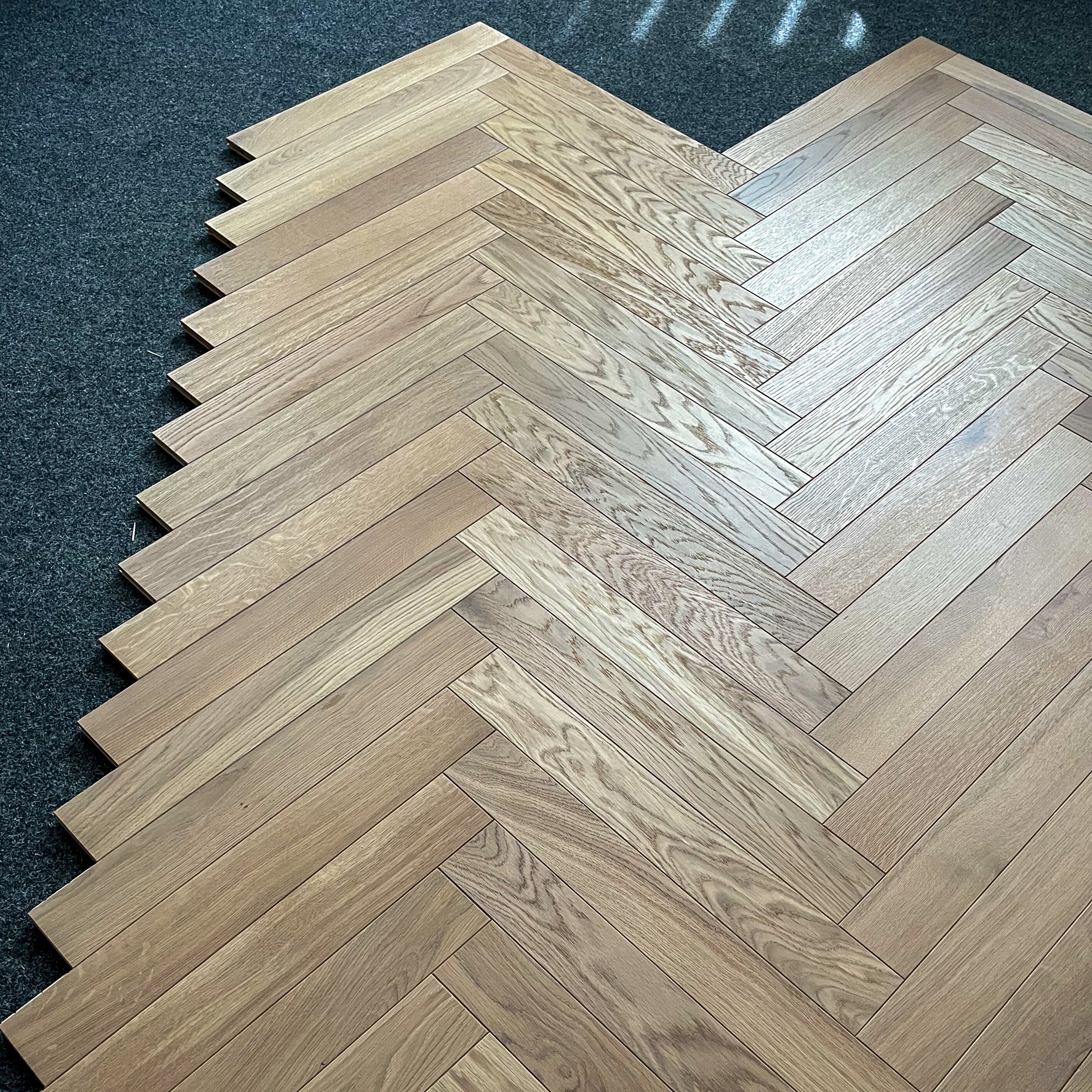 Parkiet 2 - Warstwowy Jodełka Klasyczna Natur 11 / 70 / 490 mm Kolor Biały