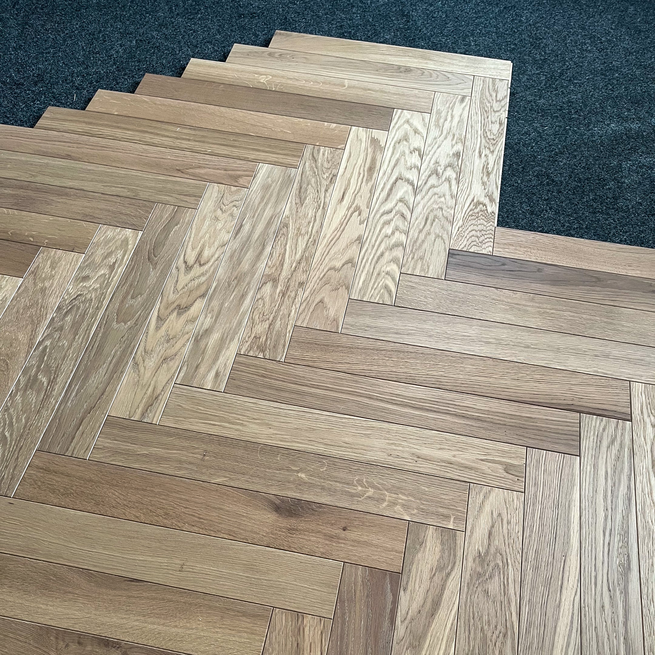 Parkiet 2 - Warstwowy Jodełka Klasyczna Natur 11 / 70 / 490 mm Kolor Biały