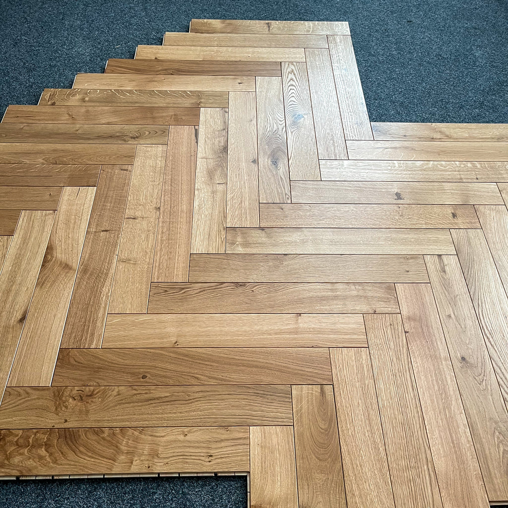 Parkiet 3 - Warstwowy Jodełka klasyczna Rustic 15 / 90 / 600 Kolor Naturalny