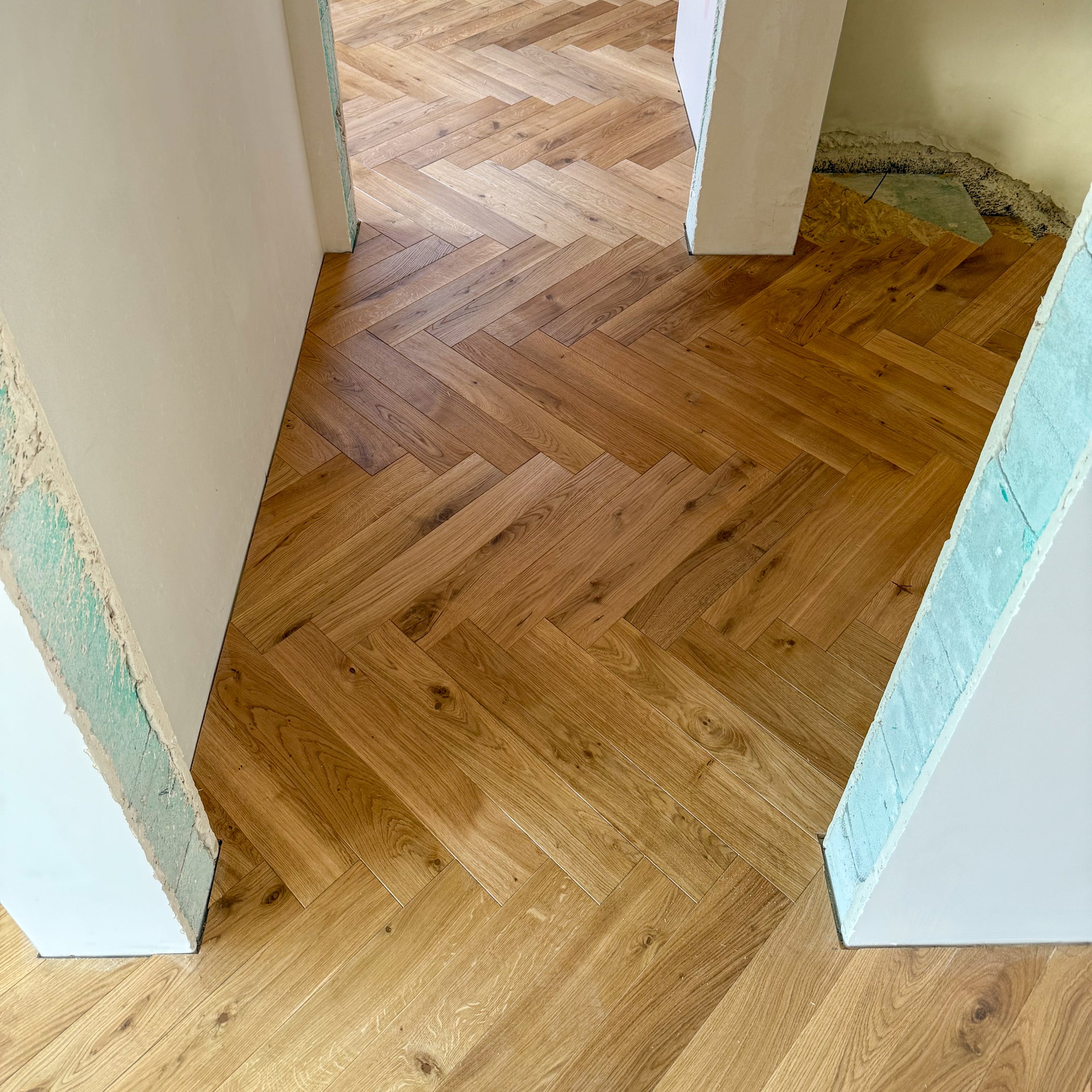 Parkiet 3 - Warstwowy Jodełka klasyczna Rustic 15 / 100 / 600 Kolor Naturalny