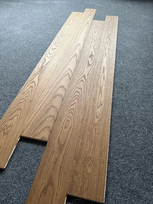 Deska podłogowa 2 - Warstwowa Dąb Olej Nussmansonia 11 / 150 / 2000 mm 17m2