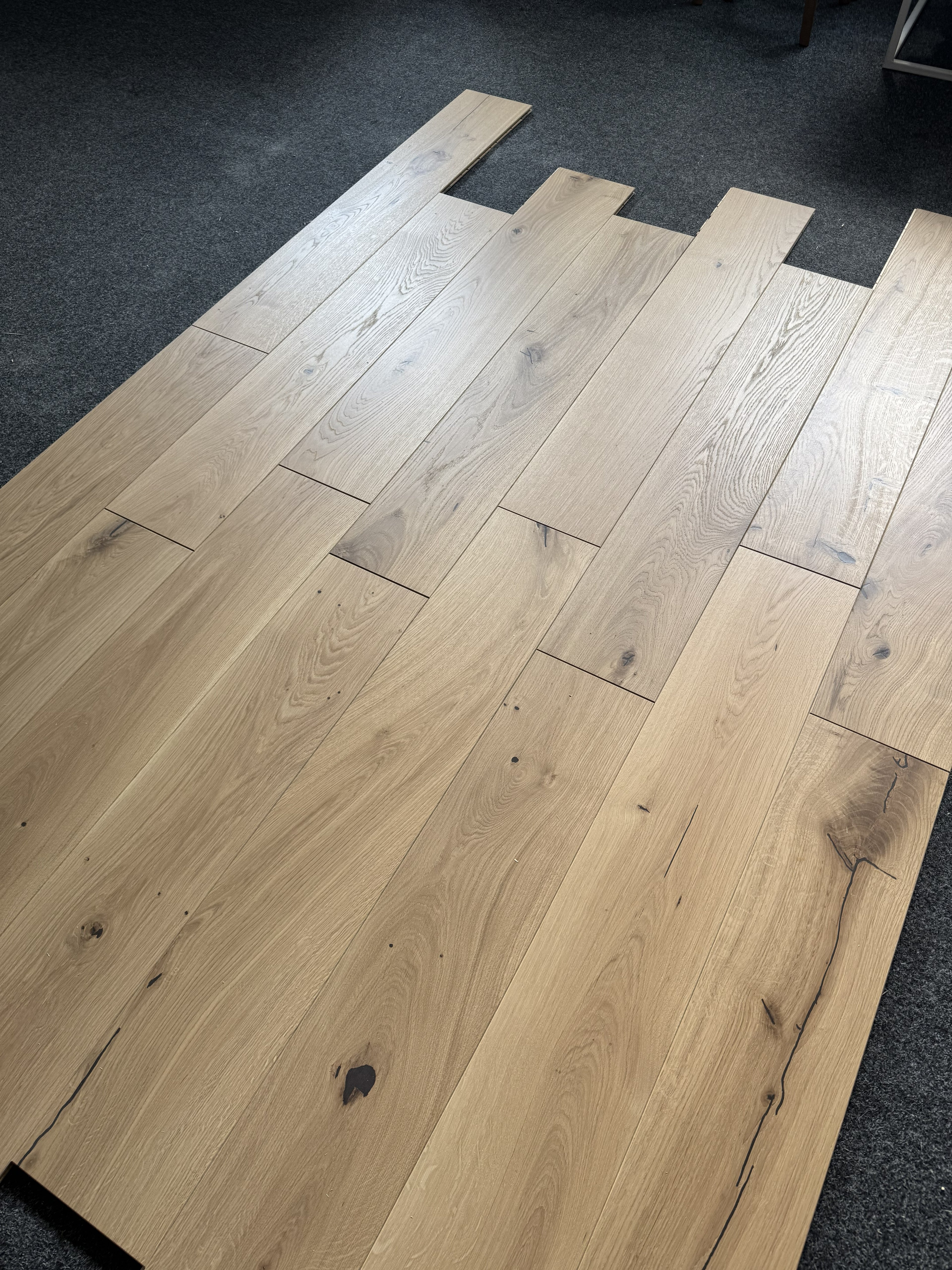 Deska podłogowa 3- Warstwowa dąb kolor Naturalny klasa Rustic 15 / 190 / 1080 mm 229 m2