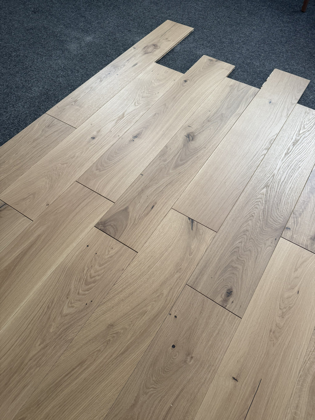 Deska podłogowa 3- Warstwowa dąb kolor Naturalny klasa Rustic 15 / 190 / 1080 mm 229 m2