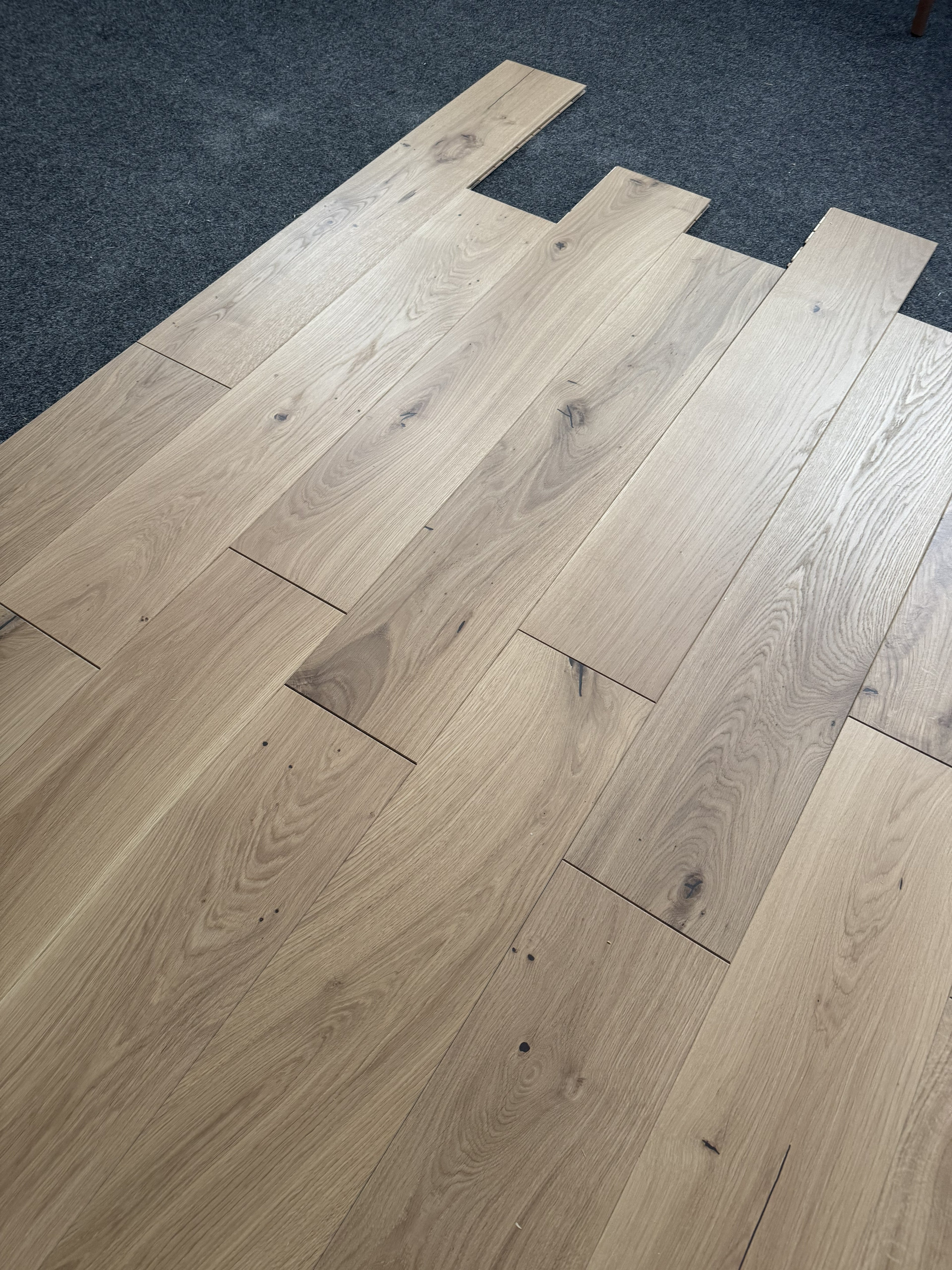 Deska podłogowa 3- Warstwowa dąb kolor Naturalny klasa Rustic 15 / 190 / 1080 mm 229 m2
