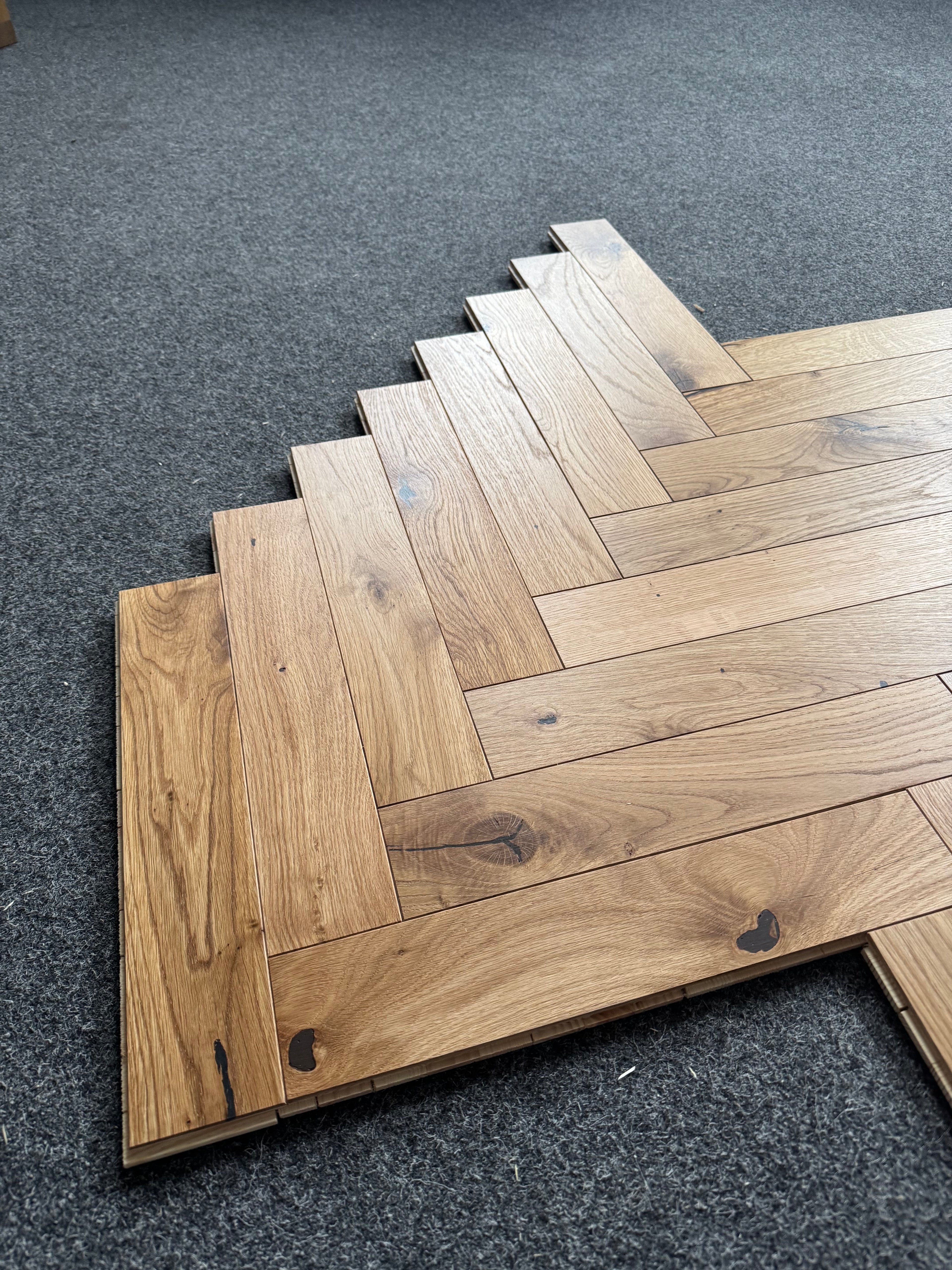Parkiet 3 - Warstwowy Jodełka Klasyczna Rustic 14 / 72 / 380 mm Kolor Naturalny  m2