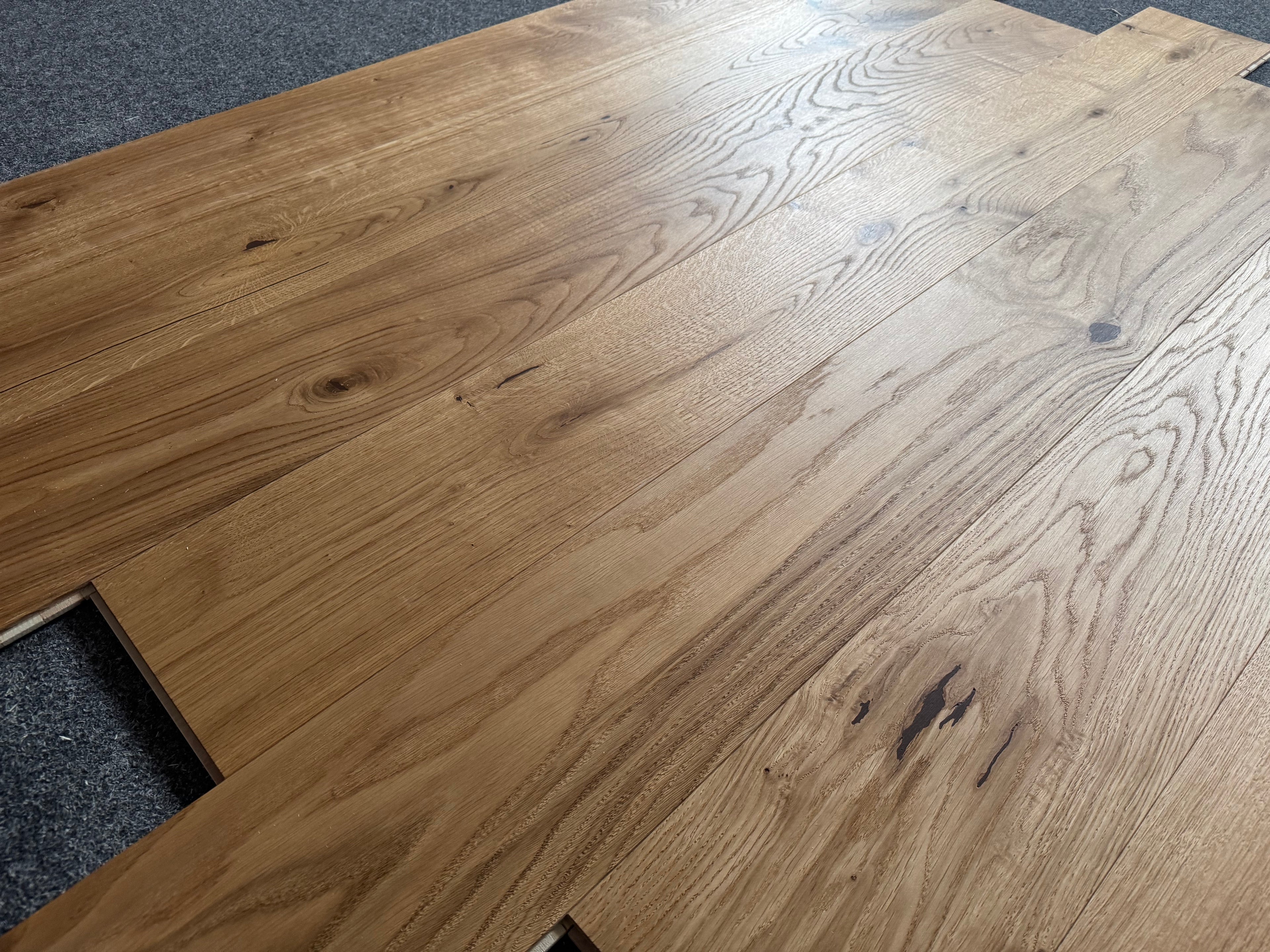 Deska podłogowa 3- Warstwowa dąb kolor Naturalny klasa Rustic 15 / 190 / 1600 mm 154 m2