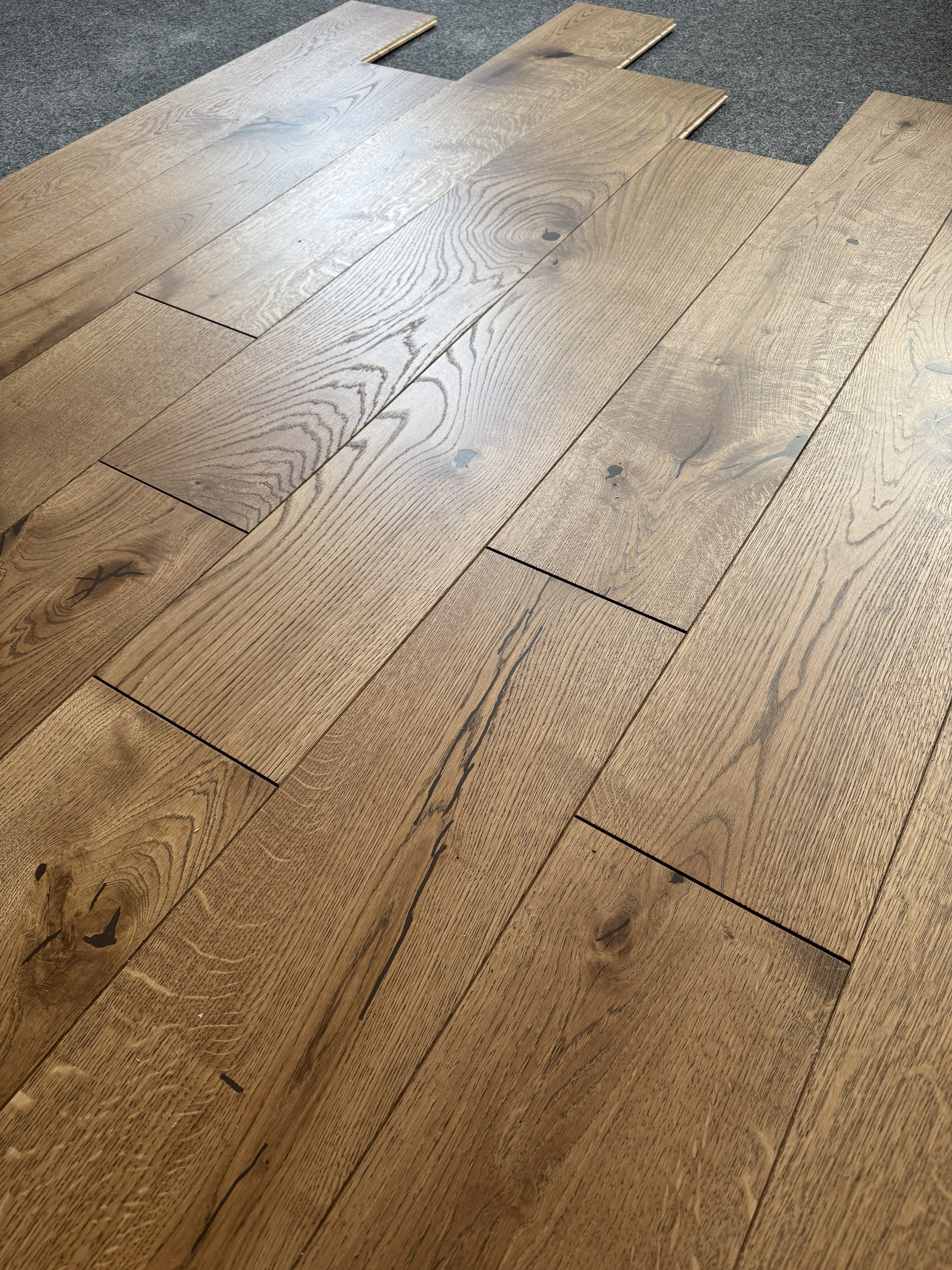 Deska podłogowa 3- Warstwowa dąb kolor Rzeszów klasa Rustic 14 / 190 / 1080 mm 226 m2