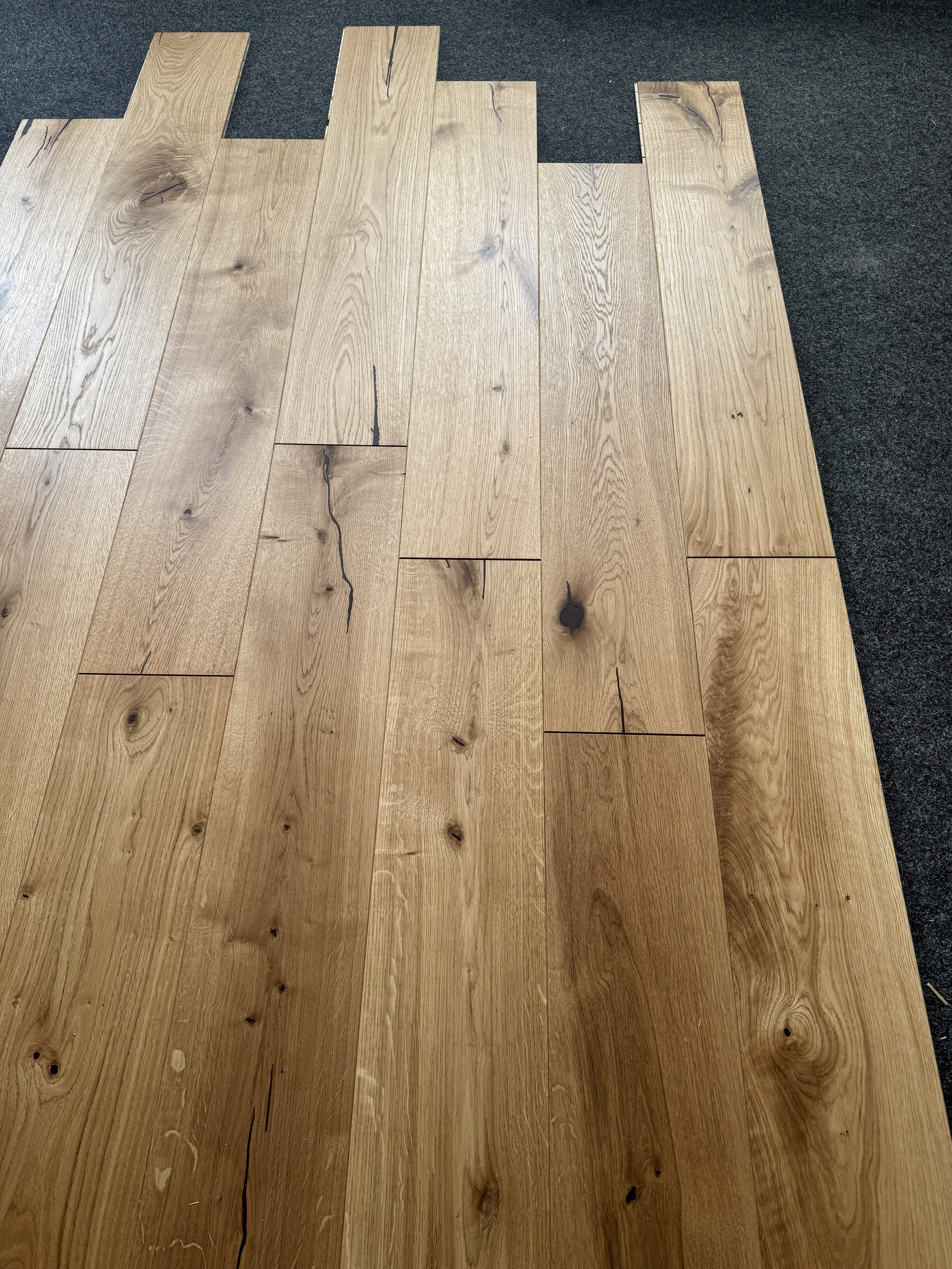 Deska podłogowa 3- Warstwowa dąb kolor Naturalny klasa Rustic 14 / 190 / 1080 mm 228 m2